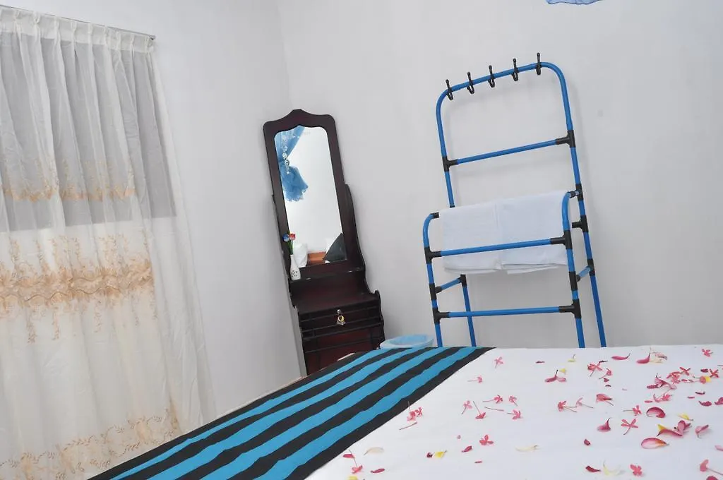 Konukevi Tms Beach House Negombo