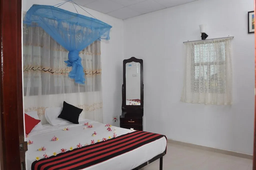 Konukevi Tms Beach House Negombo